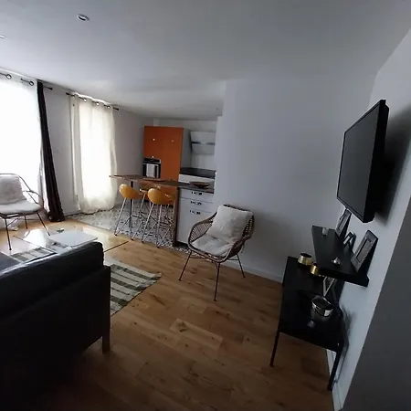 La Defense Apartment Courbevoie